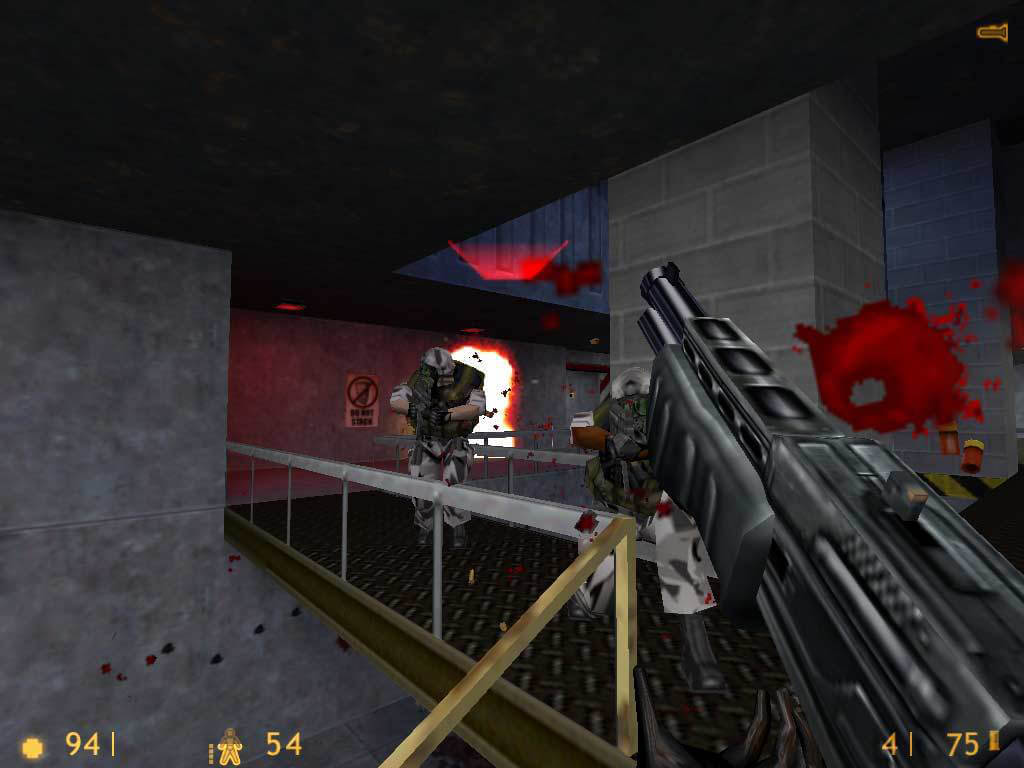 Half-Life скриншот (фото)